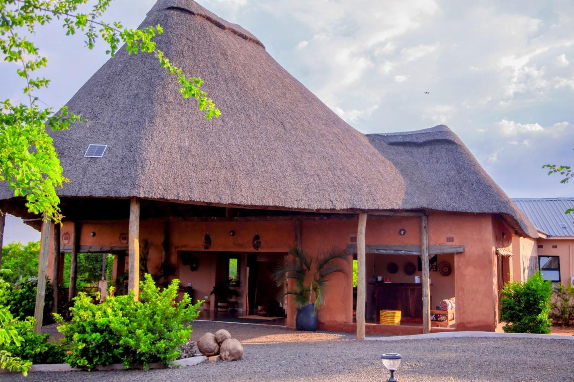 The Nkhosi Livingstone Lodge And Spa Eksteriør bilde